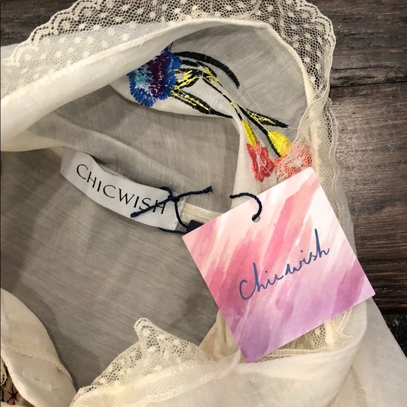 NWT Cream Embroidered Bow Neck Floral Dress - Picture 3 of 3